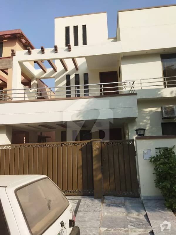 10 Marla Portion For Rent In Sukh Chayan Garden Near Bahir Town Lahore