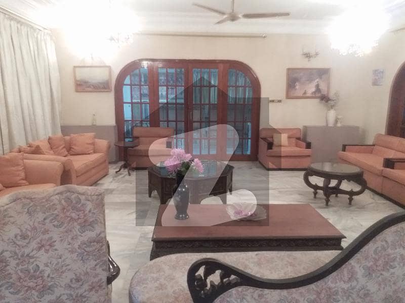 اوسس پارک ریزیڈنشیا کراچی میں 3 کمروں کا 8 مرلہ مکان 2.4 کروڑ میں برائے فروخت۔