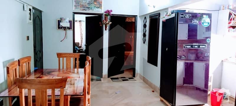 گلستانِِ جوہر ۔ بلاک 7 گلستانِ جوہر کراچی میں 3 کمروں کا 5 مرلہ بالائی پورشن 1.2 کروڑ میں برائے فروخت۔