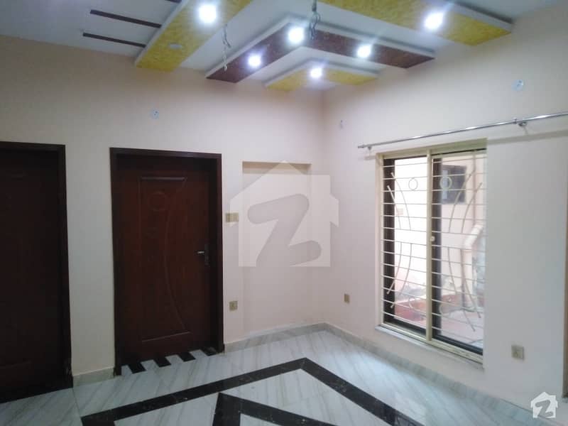 ریونیو سوسائٹی - بلاک بی ریوینیو سوسائٹی لاہور میں 5 کمروں کا 7 مرلہ مکان 1.85 کروڑ میں برائے فروخت۔