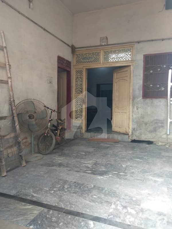 وہاڑی چوک ملتان میں 5 کمروں کا 6 مرلہ مکان 55 لاکھ میں برائے فروخت۔