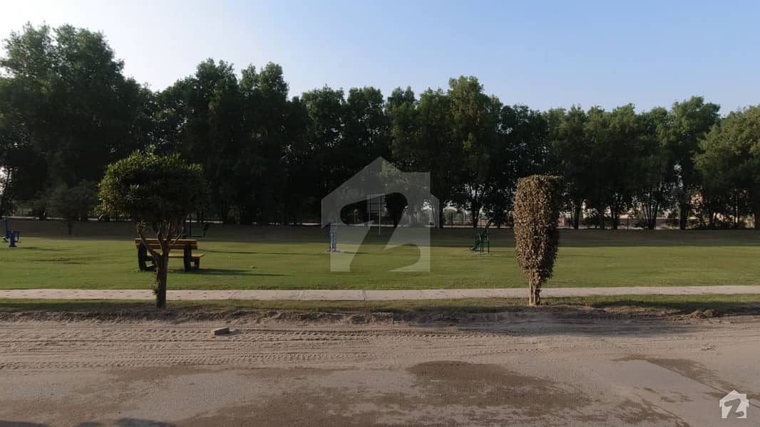 510 Square Feet Flat Ideally Situated In Bahria Town