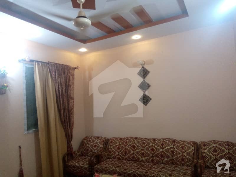 دہلی کالونی کراچی میں 3 کمروں کا 4 مرلہ فلیٹ 32 لاکھ میں برائے فروخت۔