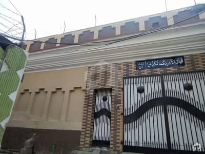 کوہاٹ روڈ پشاور میں 6 کمروں کا 8 مرلہ مکان 2.8 کروڑ میں برائے فروخت۔ کوہاٹ روڈ پشاور میں 6 کمروں کا 8 مرلہ مکان 2.8 کروڑ میں برائے فروخت۔