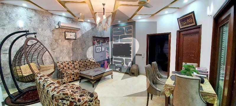 اسٹیٹ لائف ہاؤسنگ فیز 1 اسٹیٹ لائف ہاؤسنگ سوسائٹی لاہور میں 4 کمروں کا 10 مرلہ مکان 2.8 کروڑ میں برائے فروخت۔