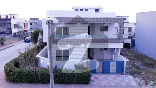 بحریہ ٹاؤن فیز 8 ۔ بلاک ای بحریہ ٹاؤن فیز 8 بحریہ ٹاؤن راولپنڈی راولپنڈی میں 6 کمروں کا 14 مرلہ مکان 3.5 کروڑ میں برائے فروخت۔ بحریہ ٹاؤن فیز 8 ۔ بلاک ای بحریہ ٹاؤن فیز 8 بحریہ ٹاؤن راولپنڈی راولپنڈی میں 6 کمروں کا 14 مرلہ مکان 3.5 کروڑ میں برائے فروخت۔