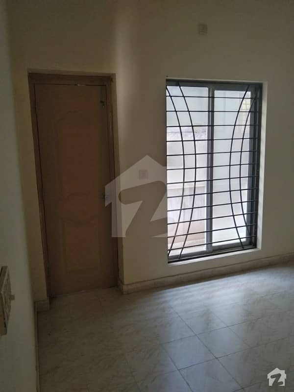 Ground Corner Flat Available For Sale