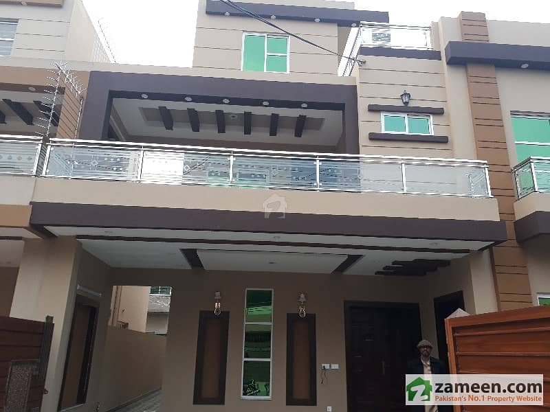 10 Marla Brand New House For Sale In Wapda Town Phase 1 Near Park And Market