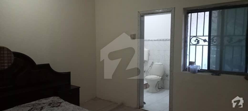 Murree Expressway Flat For Rent Sized 650 Square Feet