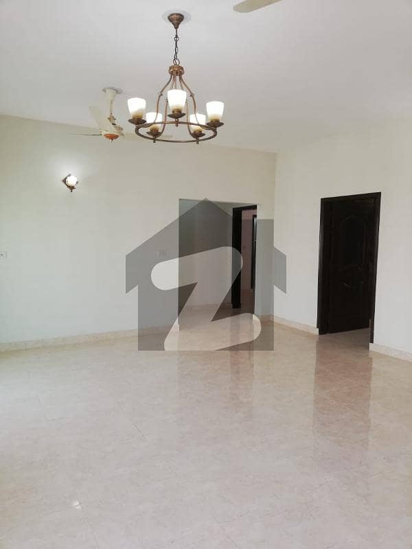 Semi Furnished 10 Marla 3 Bed Room Flat For Rent