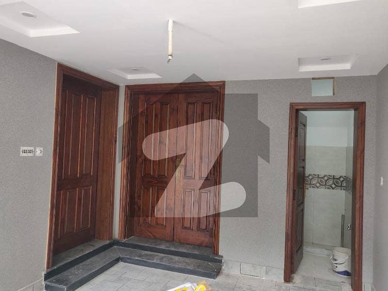 بحریہ ٹاؤن - ٹیپو سلطان بلاک بحریہ ٹاؤن ۔ سیکٹر ایف بحریہ ٹاؤن لاہور میں 3 کمروں کا 10 مرلہ مکان 1.8 کروڑ میں برائے فروخت۔