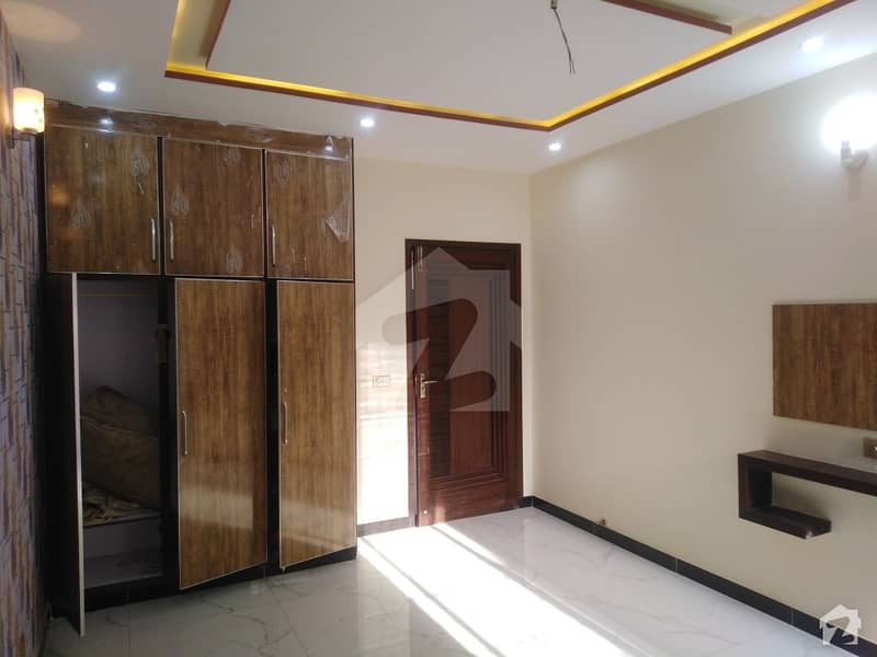 Stunning 8 Marla House In Al Rehman Garden Available