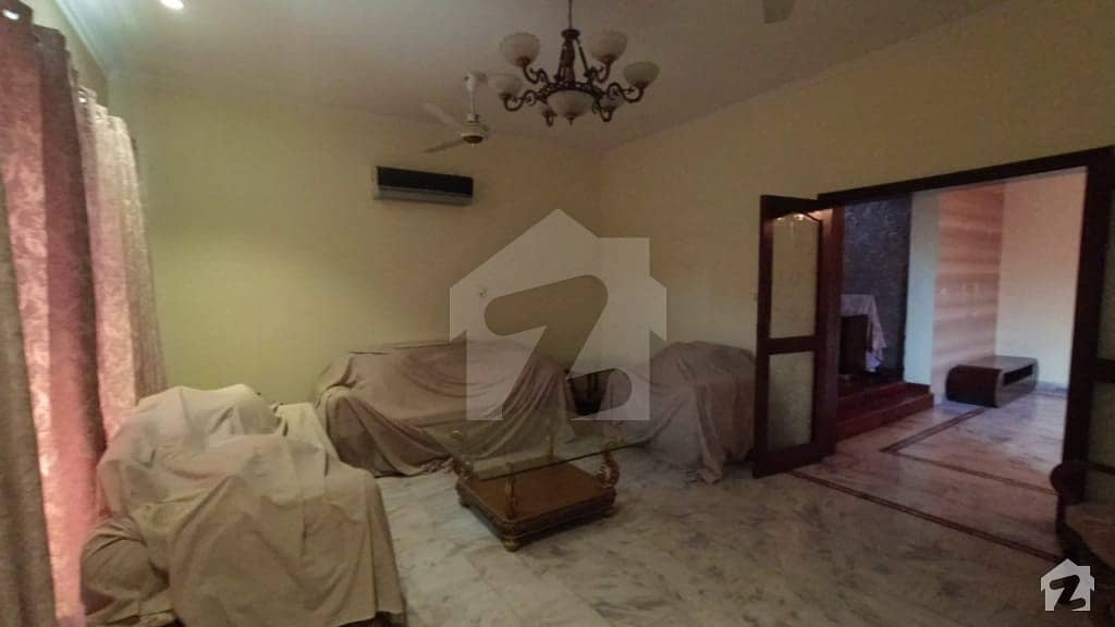 Gorgeous 2 Kanal House For Sale Available In Model Town