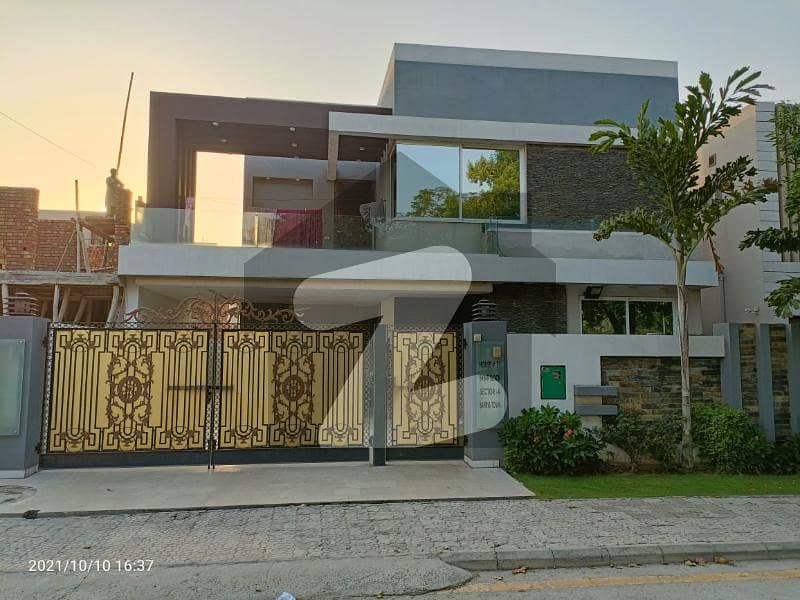 1 Kanal Fully Basement House For Sale In Babar Block Sector A Bahria Town Lahore