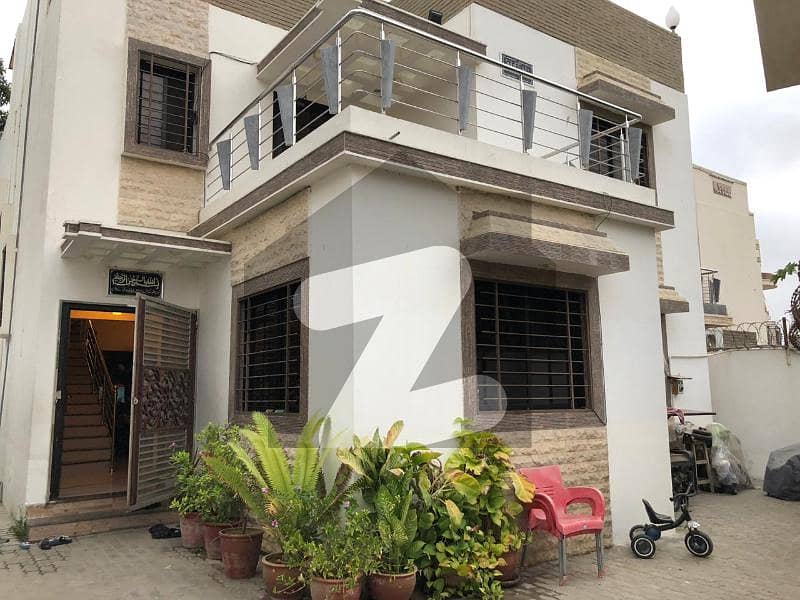 مسلم آباد سوسائٹی کراچی میں 6 کمروں کا 12 مرلہ مکان 8.65 کروڑ میں برائے فروخت۔