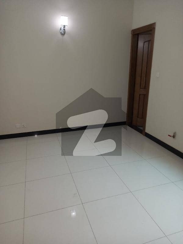 35 X 70 Upper Portion Available For Rent In G-13 Islamabad