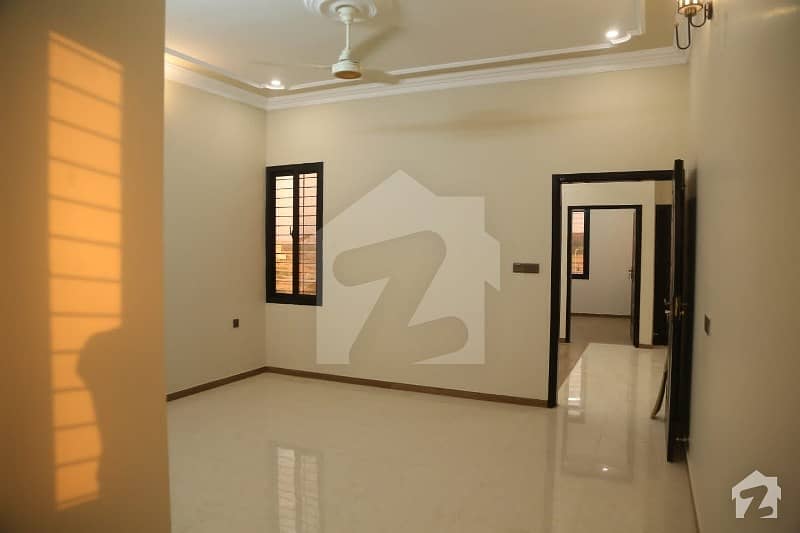 نیا ناظم آباد ۔ بلاک ڈی نیا ناظم آباد کراچی میں 5 کمروں کا 6 مرلہ مکان 2.8 کروڑ میں برائے فروخت۔
