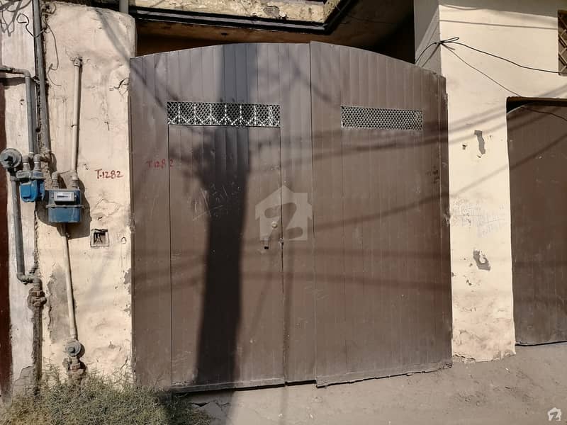 گلبرگ پشاور میں 3 کمروں کا 5 مرلہ زیریں پورشن 22 ہزار میں کرایہ پر دستیاب ہے۔