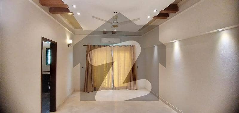 Top Location Bungalow For Rent In Dha Phase 5 Lahore