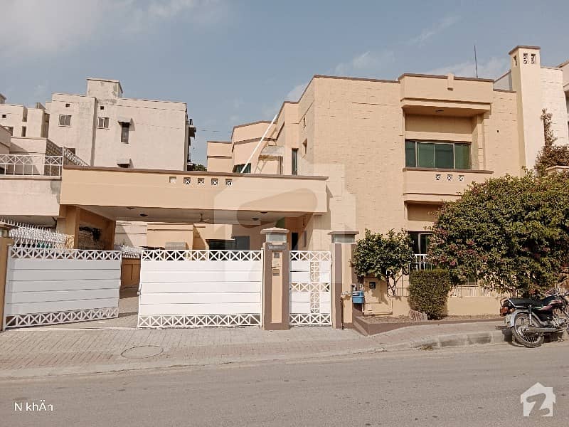 17 Marla  Beautiful House Available For Sale In Bahrai Town Safari