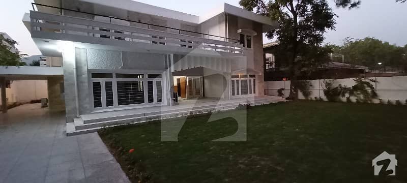 1000 Square Yards House Is Available For Rent In E-7