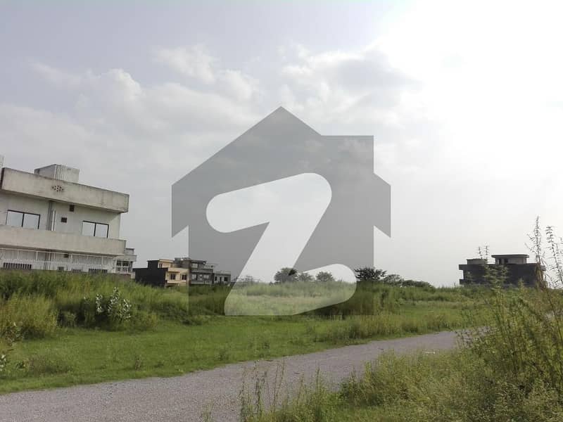 6 Marla Plot no. 2486 Level Residential plot is up for sale