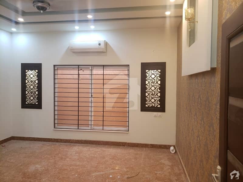 A Spacious 5 Marla House In Ghalib City