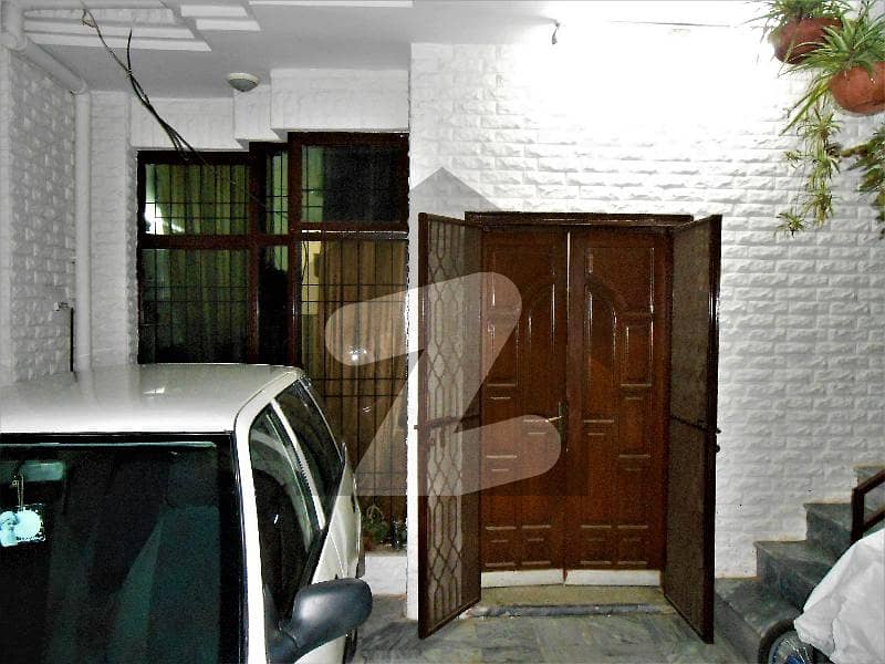 نیواقبال پارک کینٹ کینٹ لاہور میں 3 کمروں کا 4 مرلہ مکان 90 لاکھ میں برائے فروخت۔