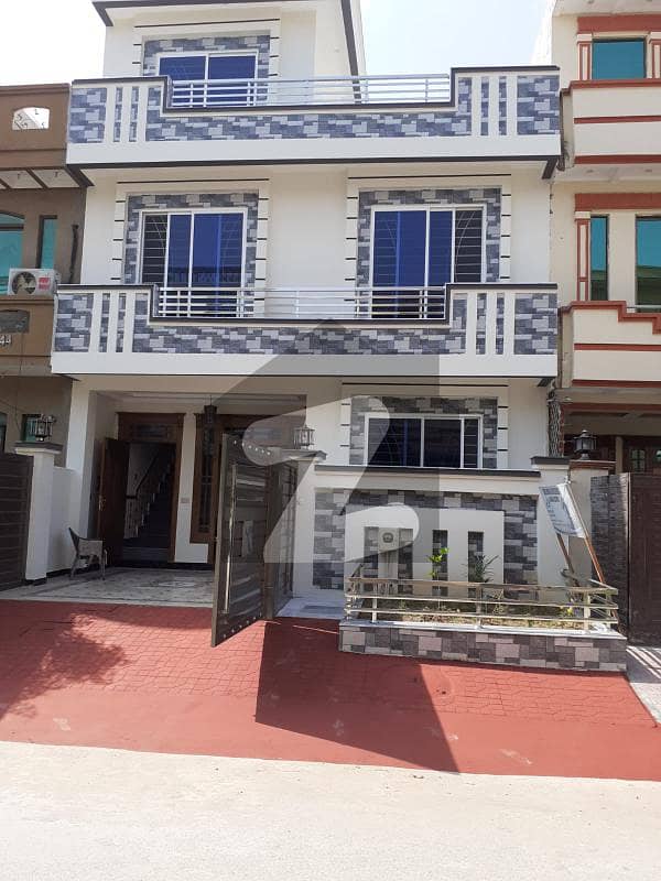 Beautiful Location Brand New 25 X 40 House For Sale In G-13 Islamabad