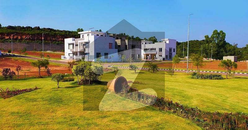 1 kanal Golf Estate block booking available on easy installment