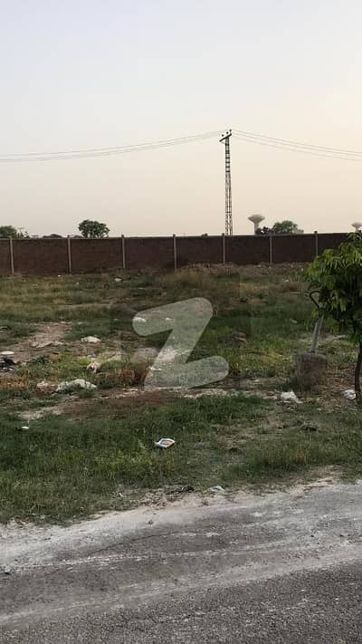 ائیر لائن ہاؤسنگ سوسائٹی لاہور میں 1 کنال کمرشل پلاٹ 10.5 کروڑ میں برائے فروخت۔ ائیر لائن ہاؤسنگ سوسائٹی لاہور میں 1 کنال کمرشل پلاٹ 10.5 کروڑ میں برائے فروخت۔