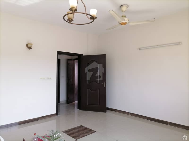 Flat Available For Rent In Askari