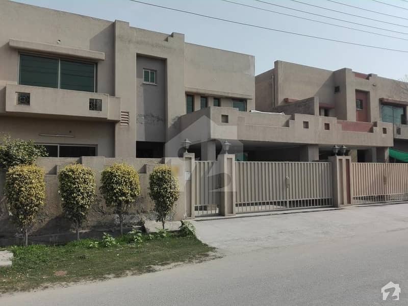 Stunning and affordable House available for Rent in Askari