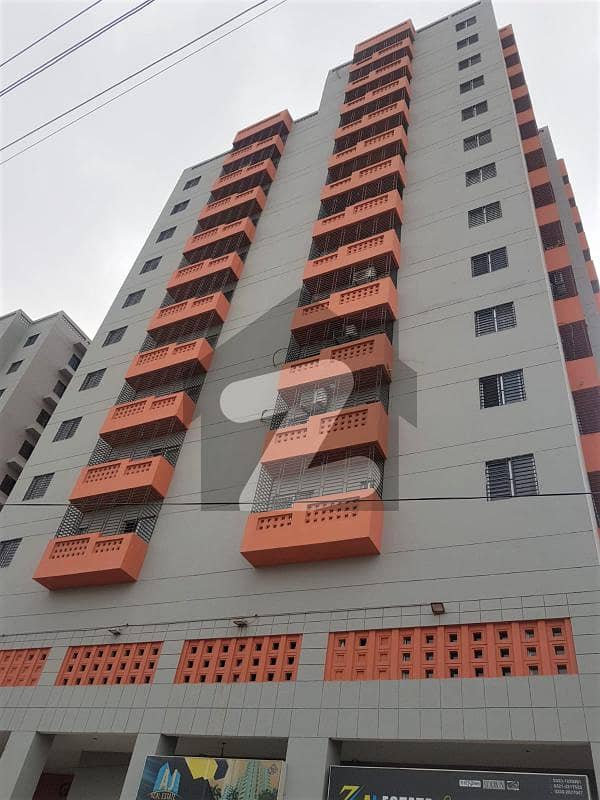 گرے نور ٹاور اینڈ شاپنگ مال سکیم 33 کراچی میں 4 کمروں کا 11 مرلہ فلیٹ 1.9 کروڑ میں برائے فروخت۔