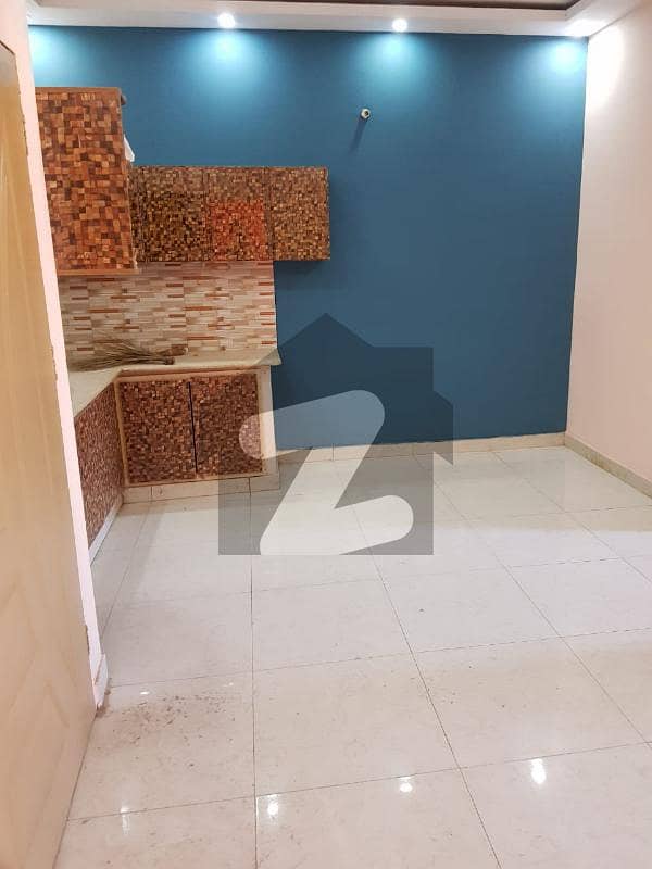 محمود آباد کراچی میں 3 کمروں کا 3 مرلہ فلیٹ 25 ہزار میں کرایہ پر دستیاب ہے۔