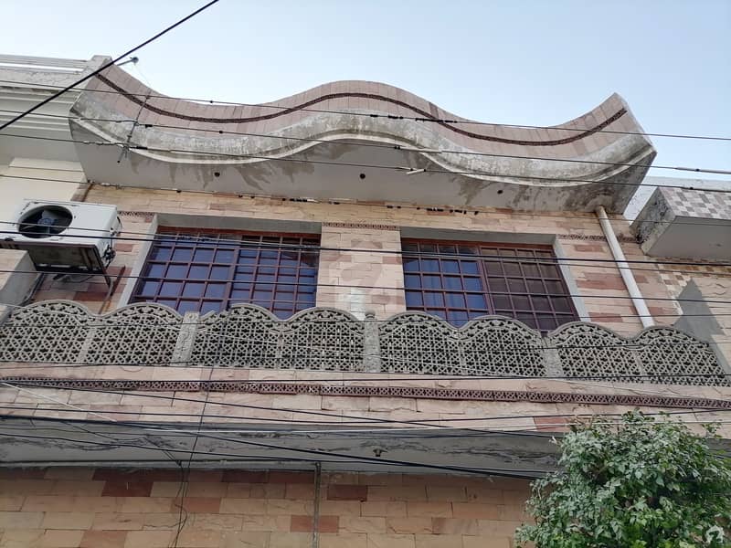 علامہ اقبال ٹاؤن ۔ جہانزیب بلاک علامہ اقبال ٹاؤن لاہور میں 3 کمروں کا 3 مرلہ مکان 95 لاکھ میں برائے فروخت۔