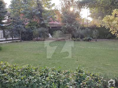 1200 Square Yard An old Corner House CDA Transfer with possession available for sale in Islamabad 1200 Square Yard An old Corner House CDA Transfer with possession available for sale in Islamabad