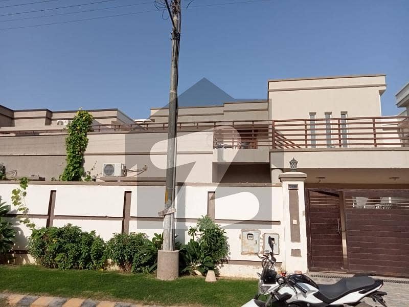 فالکن کمپلیکس نیوملیر ملیر کراچی میں 4 کمروں کا 14 مرلہ مکان 1.4 لاکھ میں کرایہ پر دستیاب ہے۔