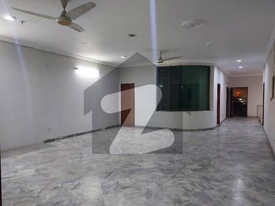 1 Kanal Double Storey Building R1 Block Near Shadiwal Chowk Near Askari Bank Albarka Bank Opposite Second Cup Gloria Jeans 1 Kanal Double Storey Building R1 Block Near Shadiwal Chowk Near Askari Bank Albarka Bank Opposite Second Cup Gloria Jeans