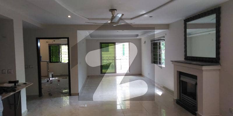 7 Marla Flat For Sale In Rehman Gardens Gated Society Near Airport Road