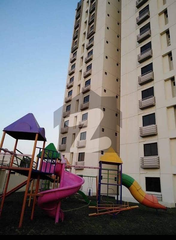 سوہنی گولف وِیو آپارٹمنٹس گلشنِ رُومی فیصل کنٹونمنٹ کینٹ کراچی میں 4 کمروں کا 9 مرلہ فلیٹ 2 کروڑ میں برائے فروخت۔