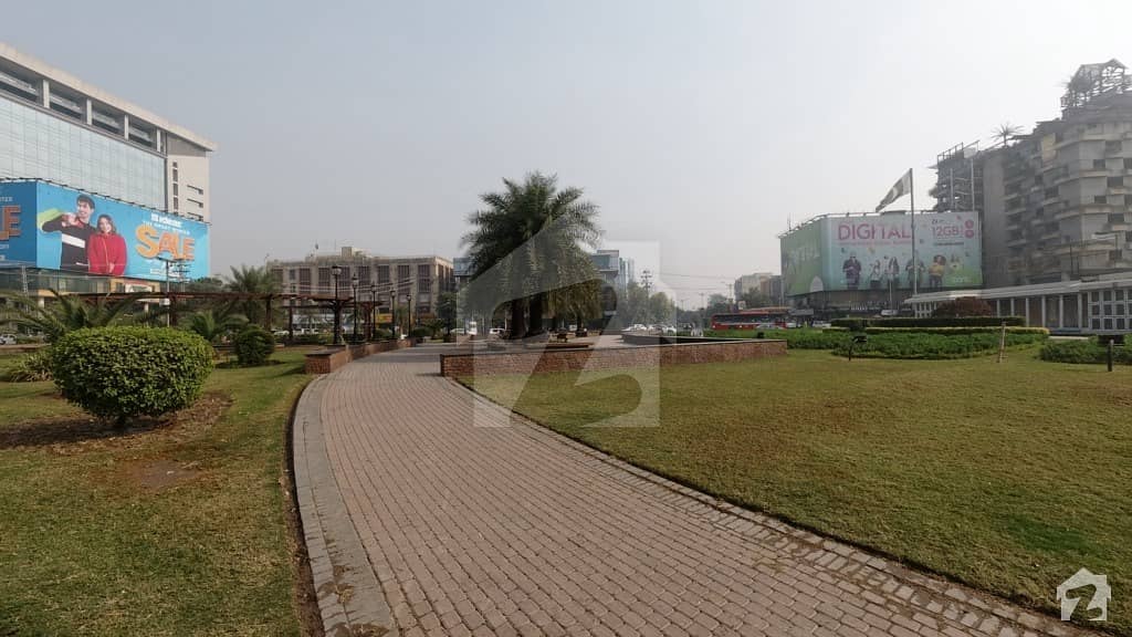 22 Marla Commercial Plot Available For Sale