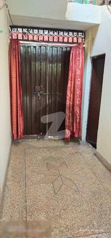 نشتر کالونی لاہور میں 3 کمروں کا 3 مرلہ مکان 40 لاکھ میں برائے فروخت۔