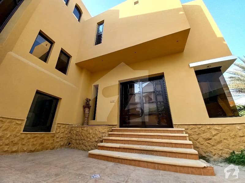 1000yrds Villa Available  For Sale With Cinema  Theater & Swimming  Pool