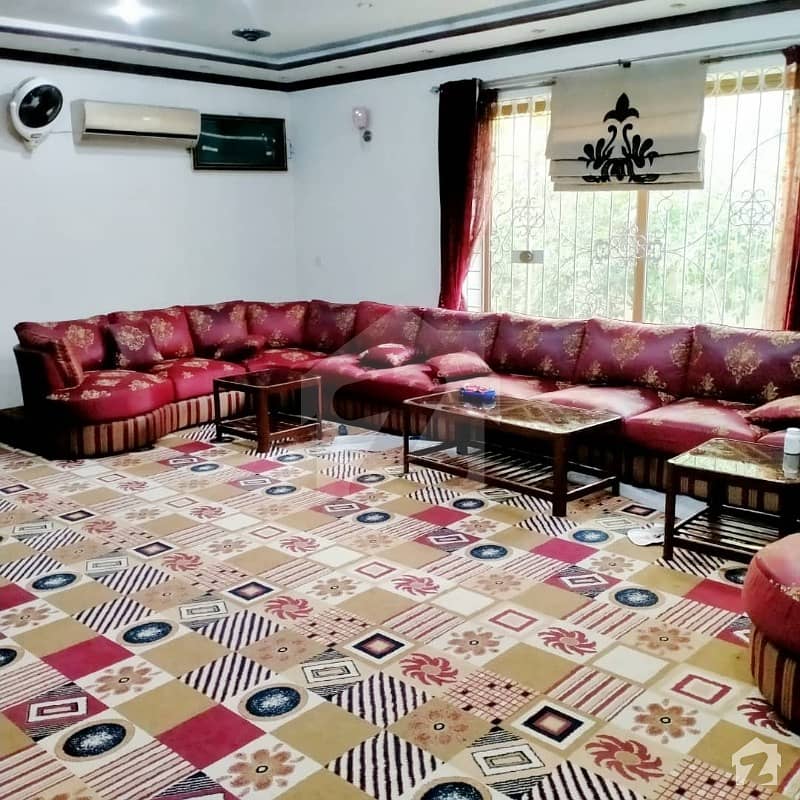 ایل ڈی اے ایوینیو لاہور میں 2 کمروں کا 10 مرلہ زیریں پورشن 40 ہزار میں کرایہ پر دستیاب ہے۔