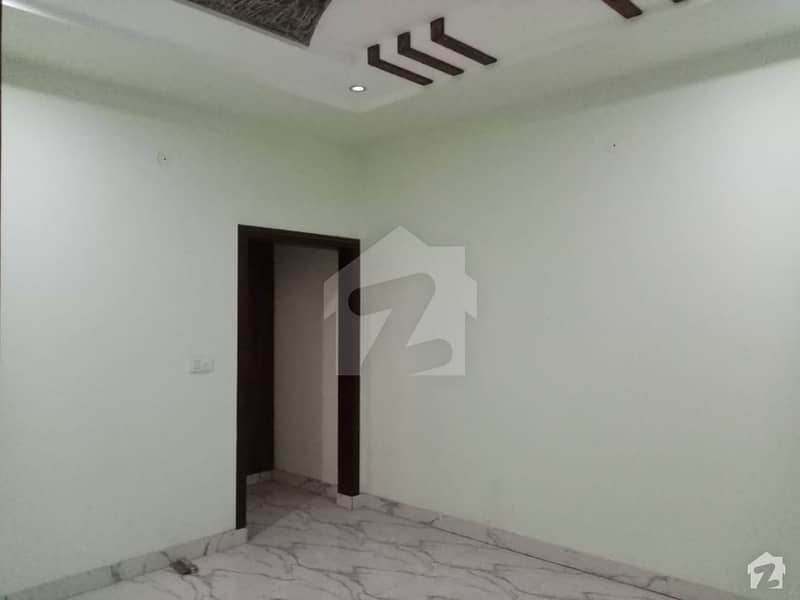 Family-friendly 10 Marla House Available In Wapda City - Block K