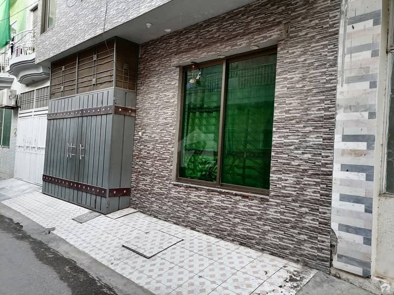 5 Marla House In Central Allama Iqbal Town For Sale