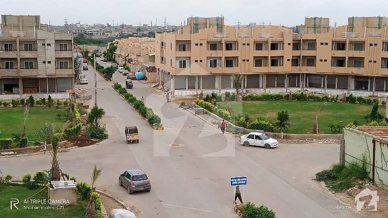 کے این گوہر گرین سٹی شاہراہِ فیصل کراچی میں 2 کمروں کا 3 مرلہ مکان 21 ہزار میں کرایہ پر دستیاب ہے۔