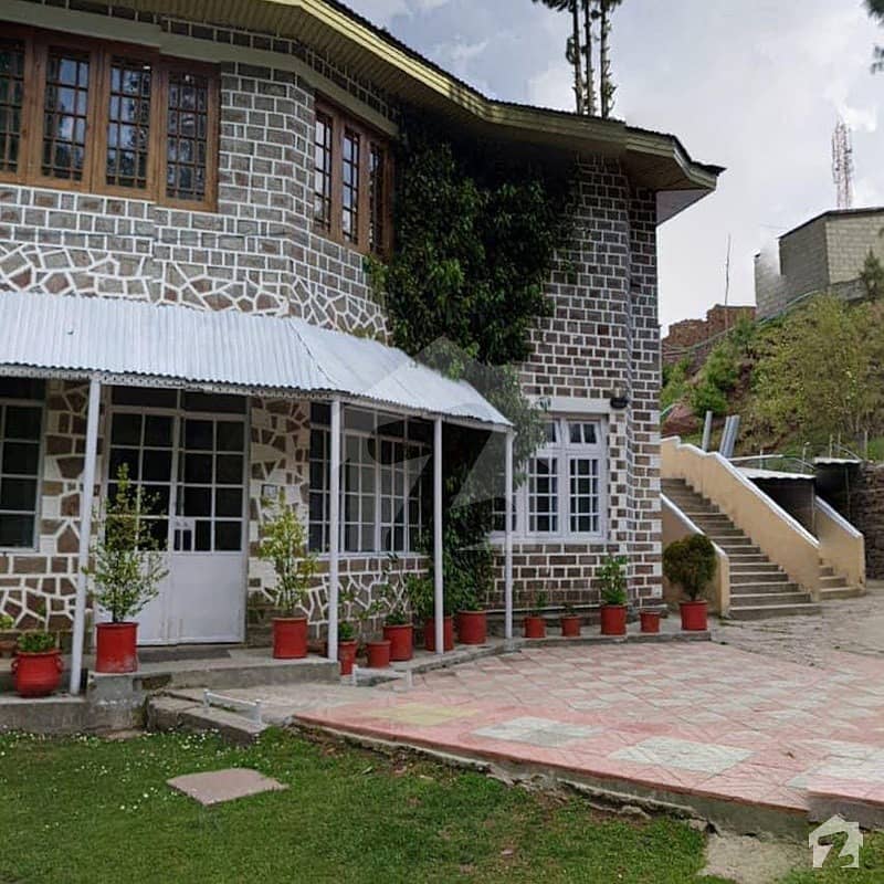 Kashmir Point Murree 2.5 Kanal House For Rent