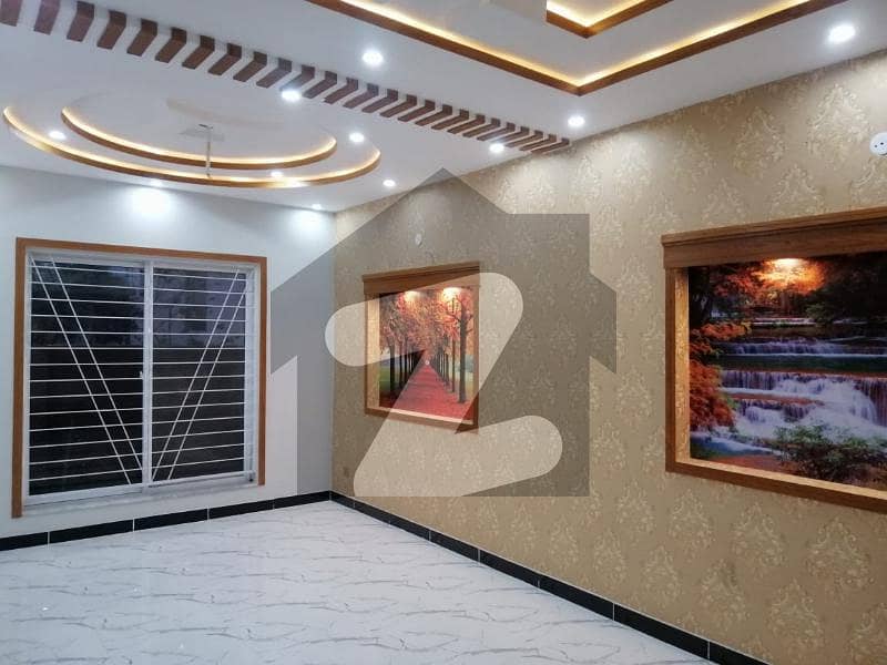 ایچ بی ایف سی ہاؤسنگ سوسائٹی لاہور میں 6 کمروں کا 2 کنال مکان 10.75 کروڑ میں برائے فروخت۔